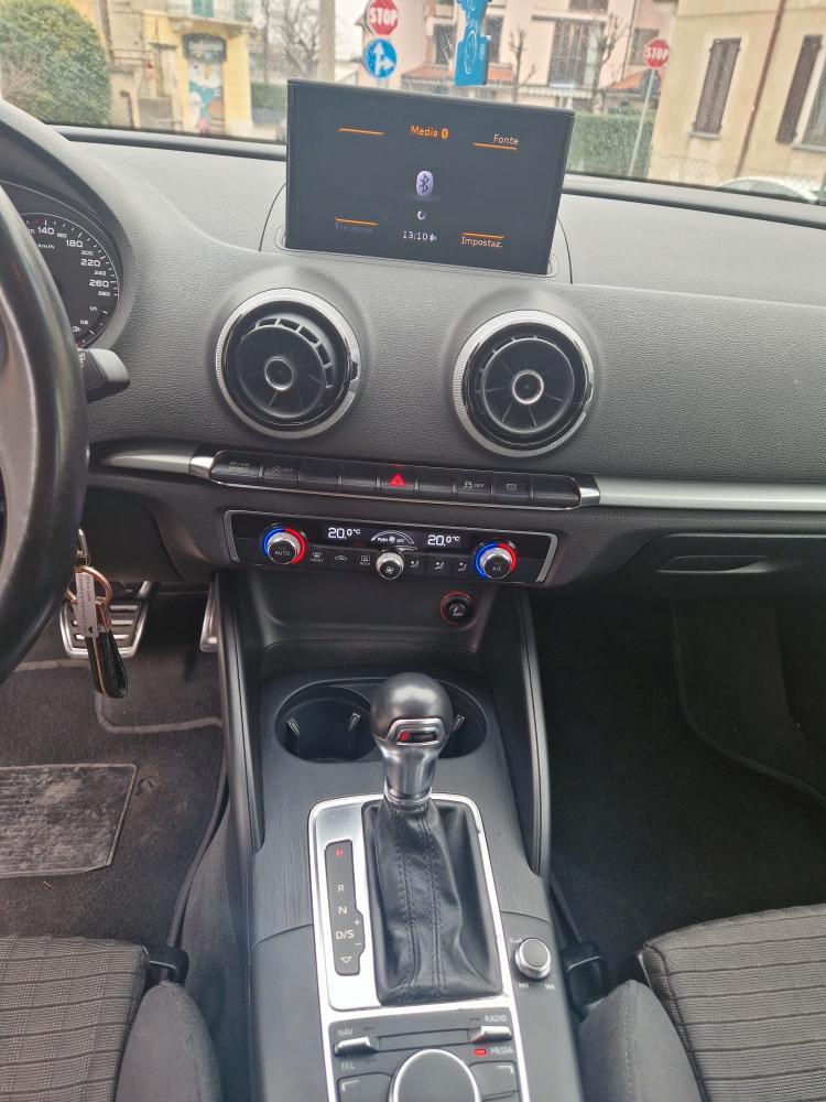 Audi A3 Sportback 1.4 tfsi Ambition s-tronic