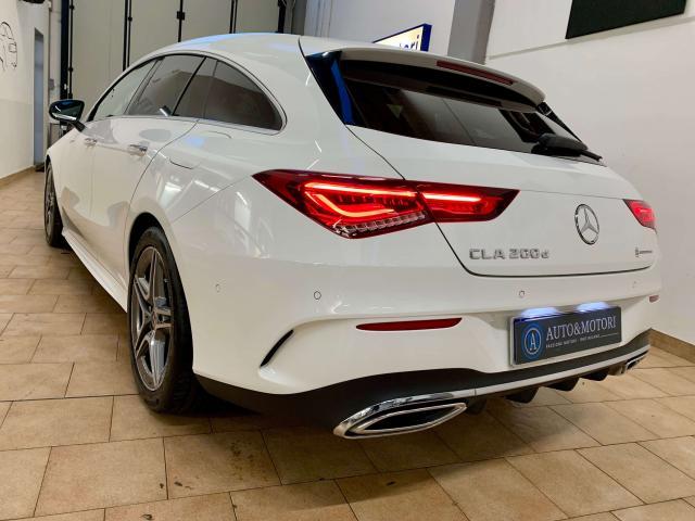 Mercedes-Benz CLA 200 CLA X118 Shooting Brake 200d Premium AMG auto