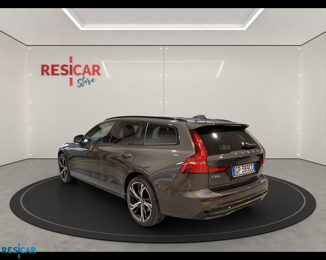 VOLVO V60 RDESIGN B4 AUT