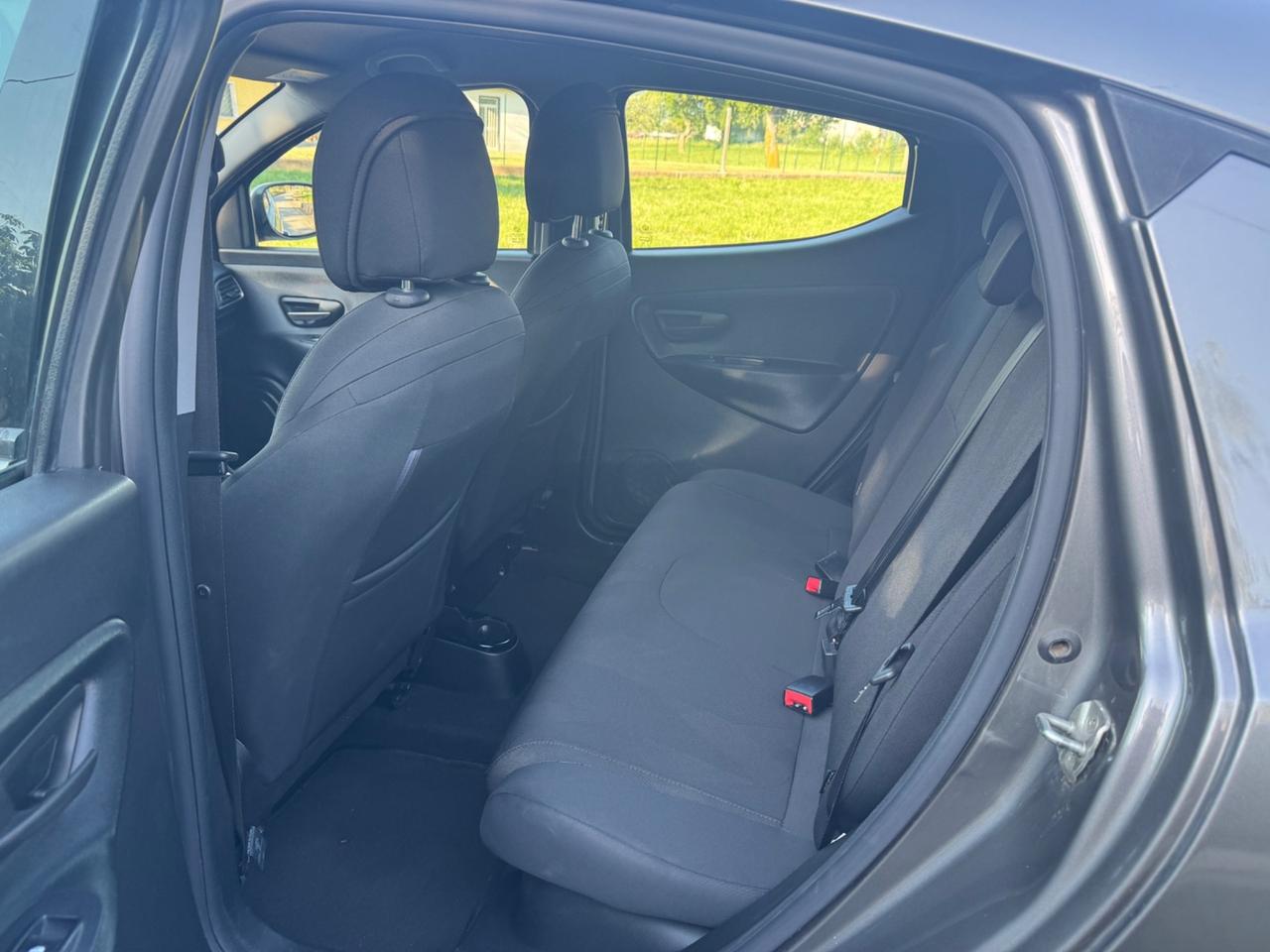 Lancia Ypsilon 1.2 69 CV 5 porte S&S Gold