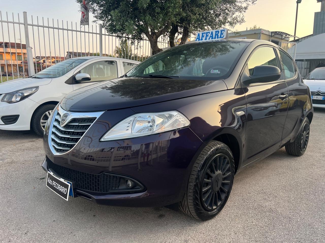 Lancia Ypsilon 1.2 69 CV 5 porte GPL Ecochic Silver