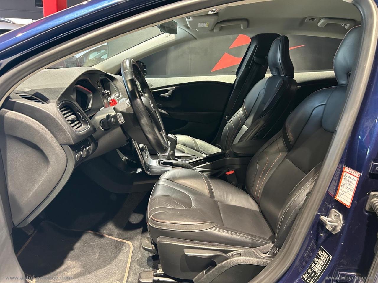 VOLVO V40 D2 1.6 Volvo Ocean Race