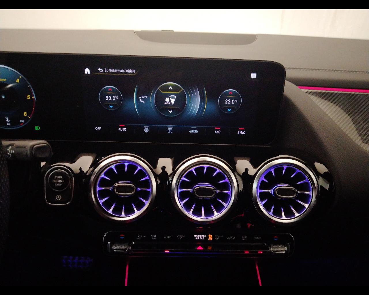 Mercedes-Benz GLA-H247 2020 - GLA 200 d Premium auto