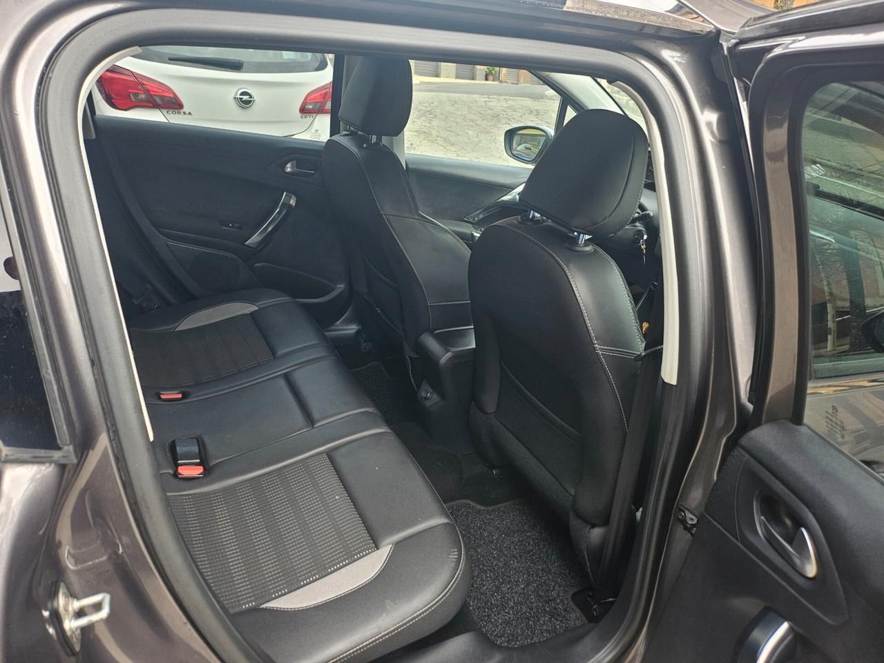 Peugeot 2008 BlueHDi 100 Allure