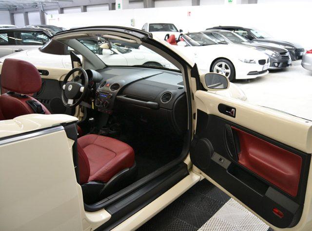 VOLKSWAGEN New Beetle 1.6 Cabrio Limited Red Edition Service VW