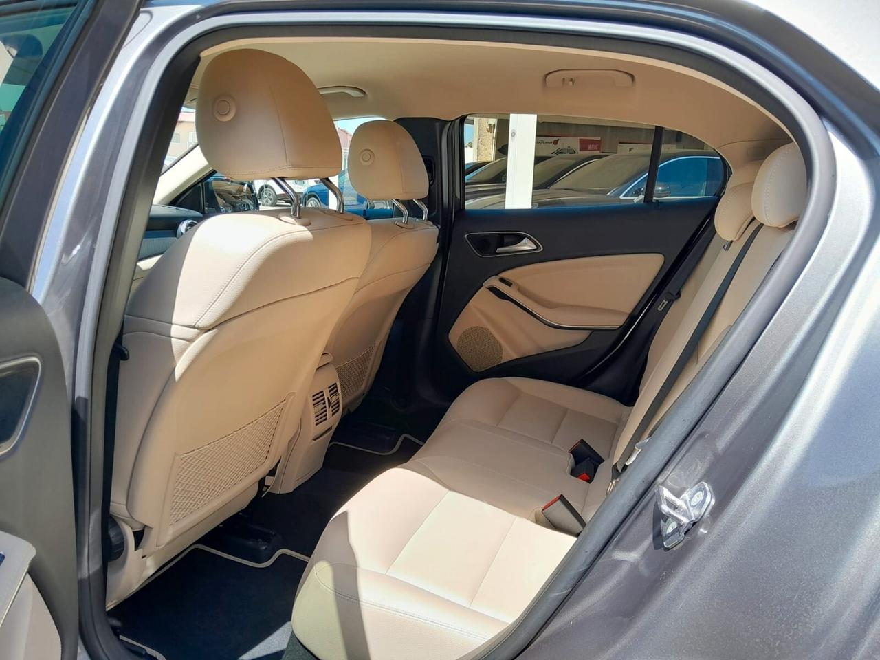 Mercedes-benz GLA 200 220 d Automatic 4Matic Premium