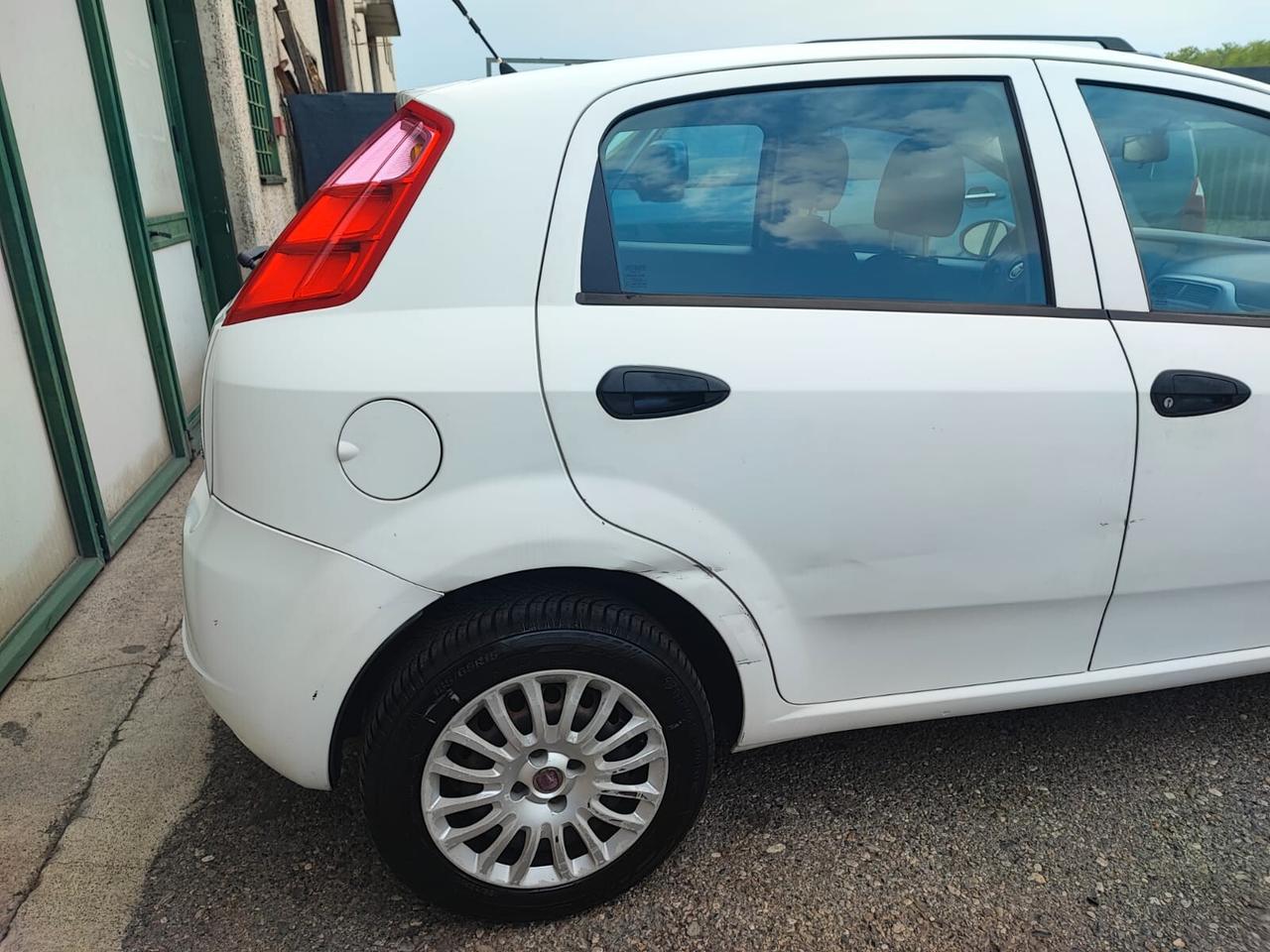 Fiat Grande Punto 1.4 5 porte BENZINA METANO 2009