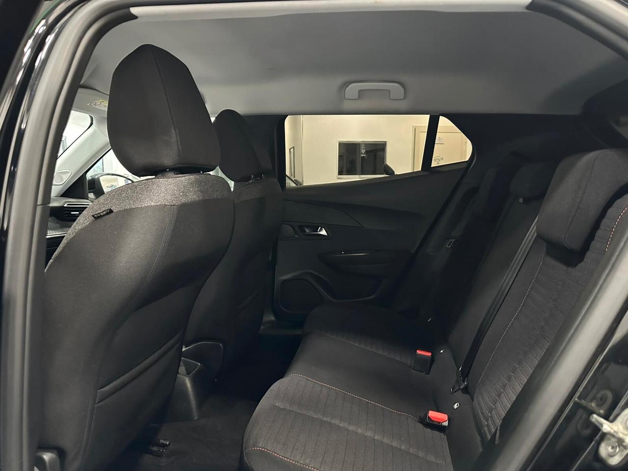 Peugeot 2008 PureTech 130 S&S EAT8 Active Pack