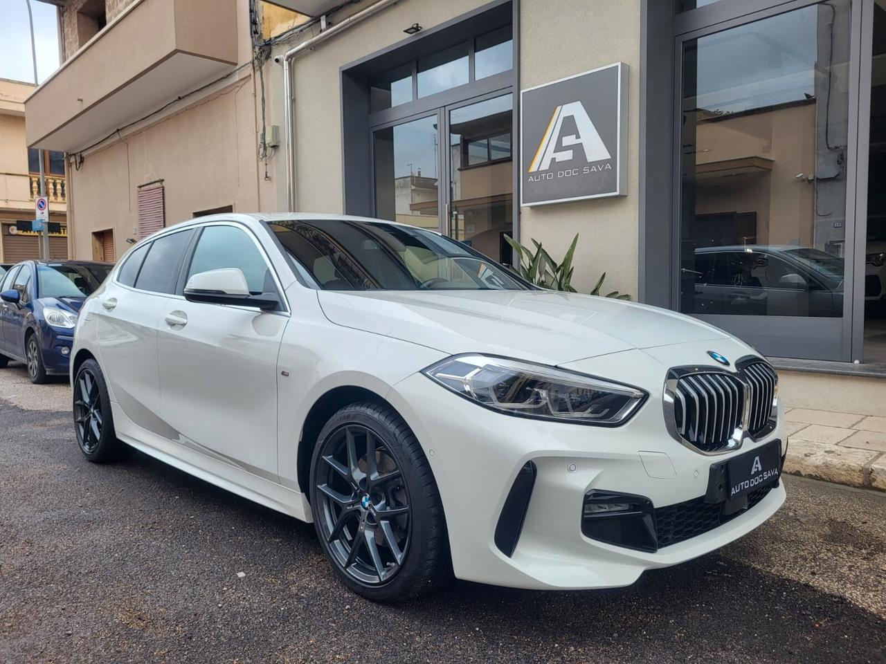 Bmw 118 D 150 Cv Automatica M-Sport+Cerchi 18 Black+Fari Led+Luci Ambiente+Retrocamera...