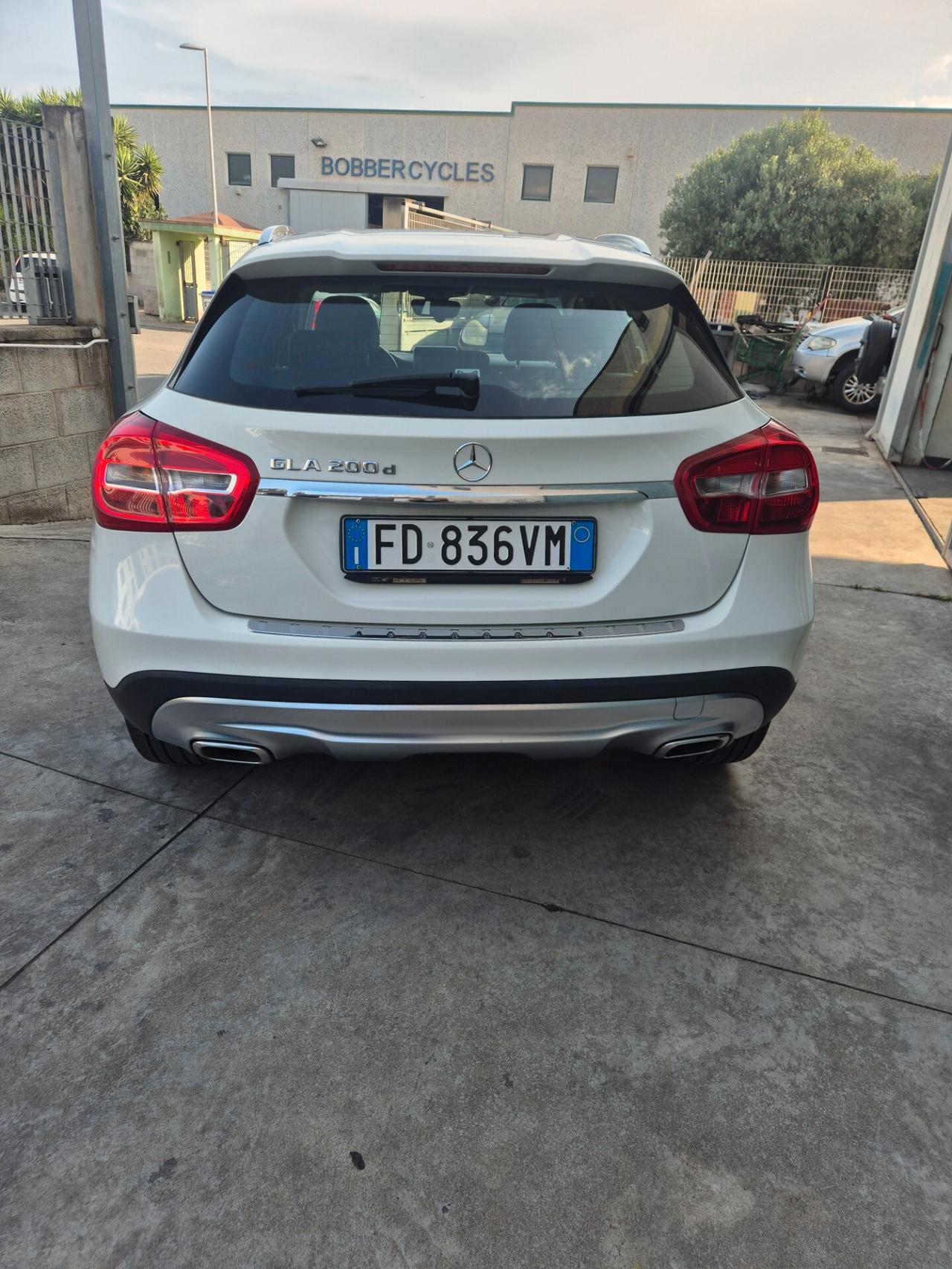 Mercedes-benz GLA 200 d