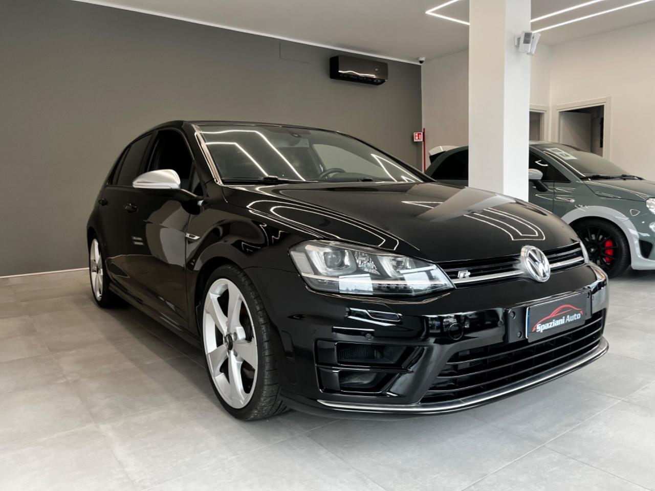 Volkswagen Golf R 2.0 DSG 5p.