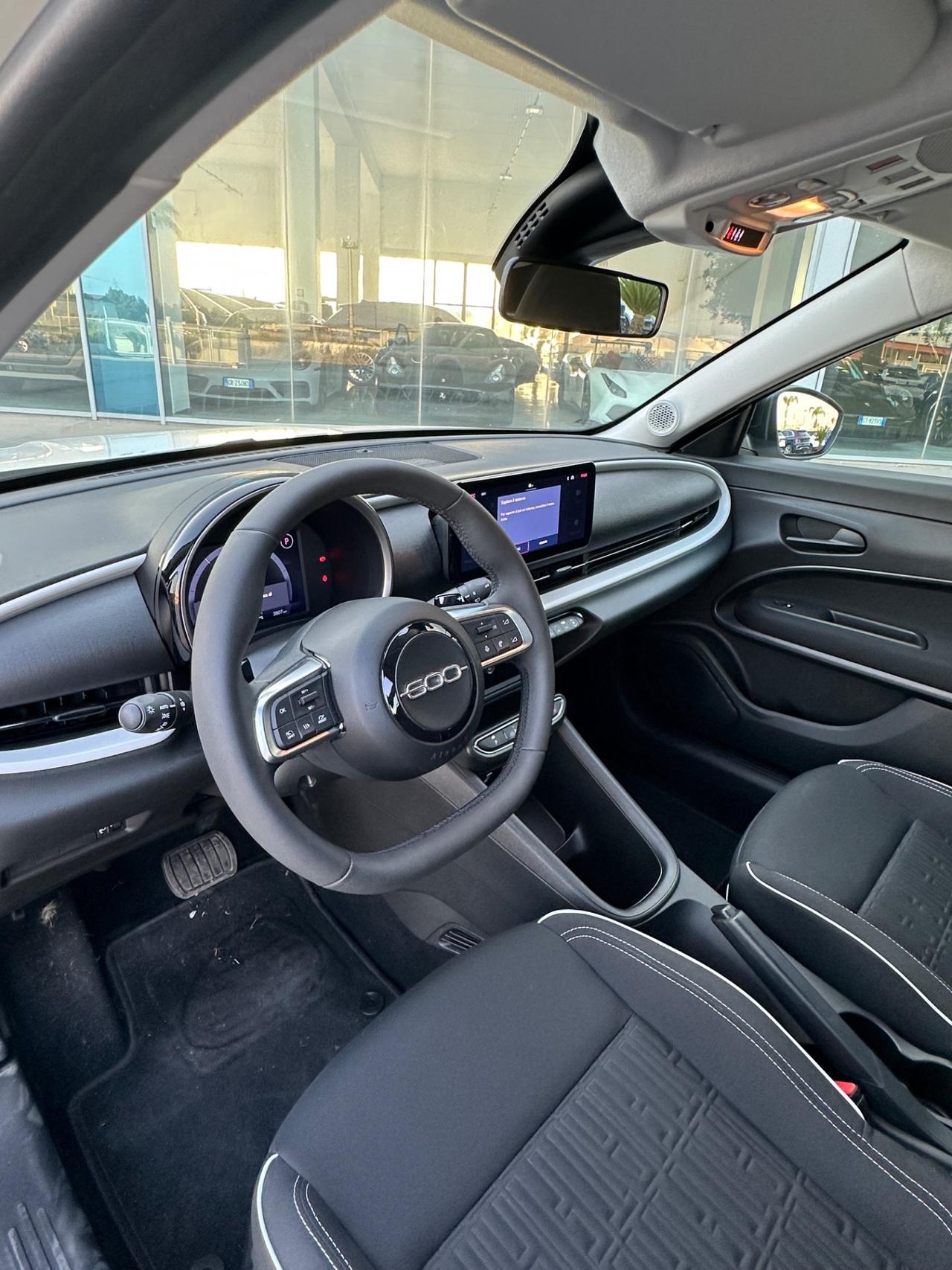 Fiat 600 1.2 hybrid 110cv auto