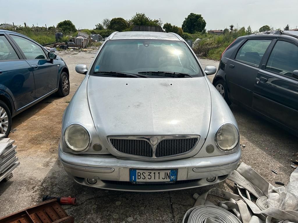 Lancia Lybra 1.9 JTD cat Station Wagon LX