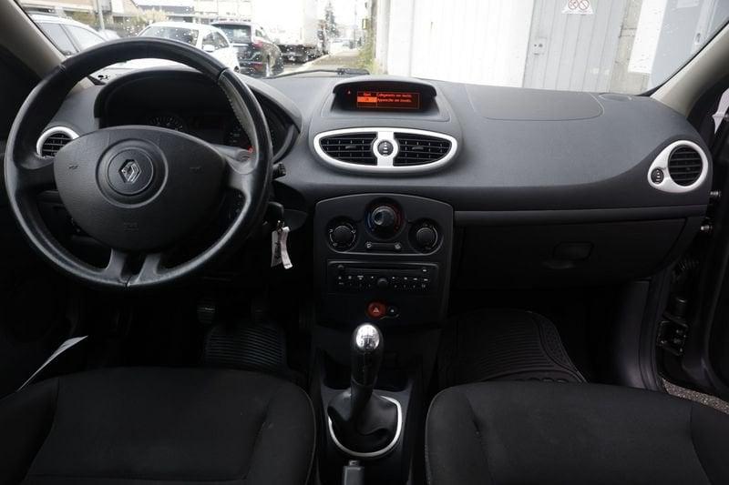 Renault Clio Renault Clio 1.2 16V 5 porte Yahoo! 75 CV Unicoproprietario