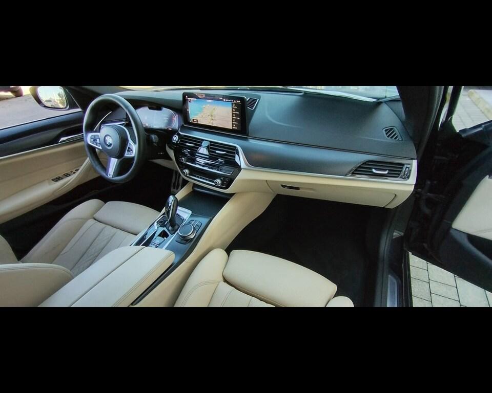 BMW Serie 5 Berlina 520 d Mild Hybrid 48V Msport Steptronic