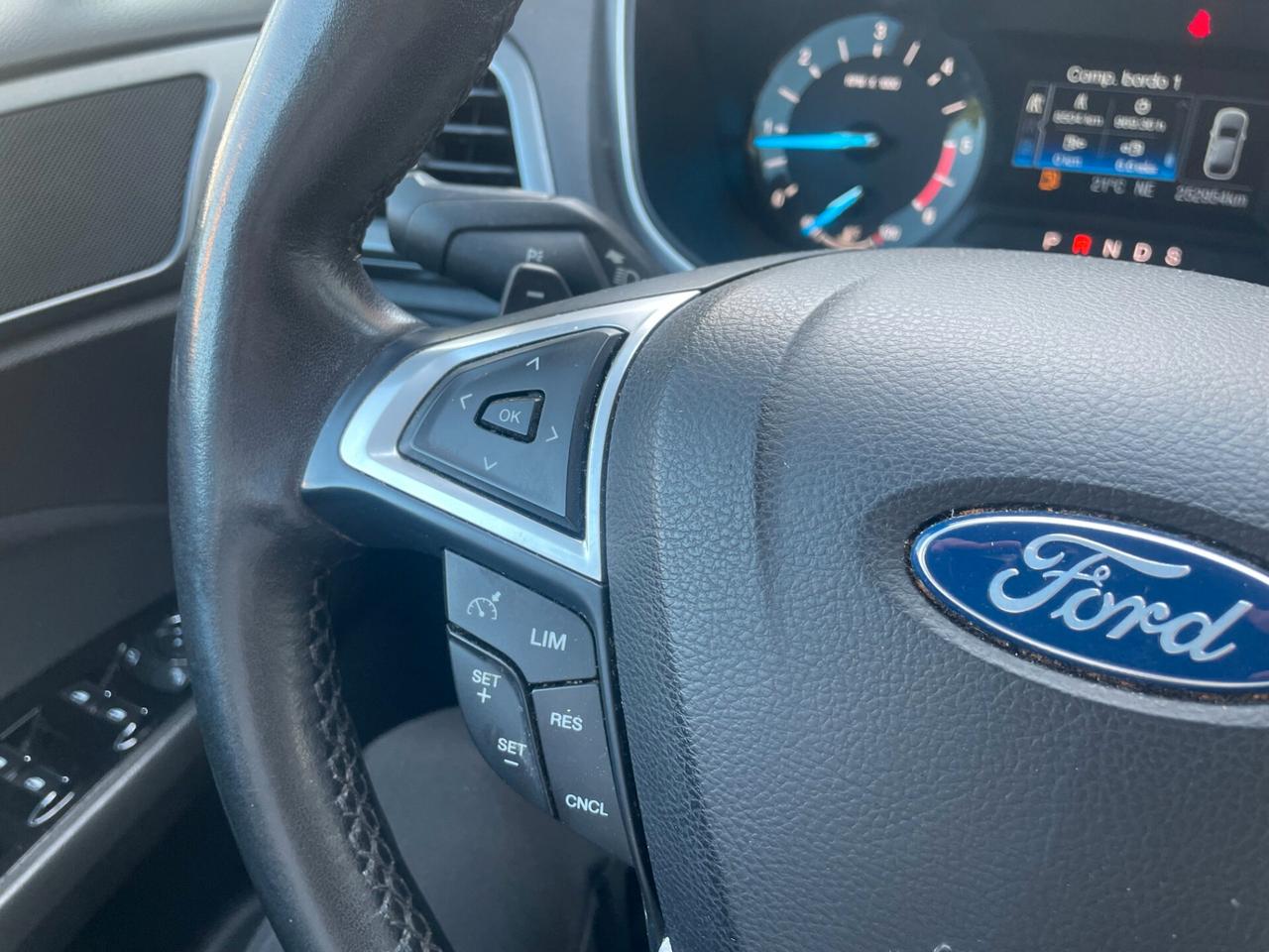 Ford Mondeo 2.0 TDCi 150 CV S&S Powershift SW Titanium Business