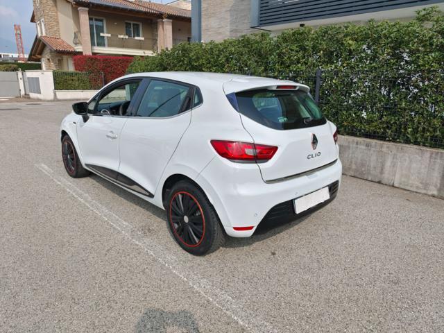 RENAULT Clio 1.2 Benzina ( KM 90.000 TAGLIANDATI )
