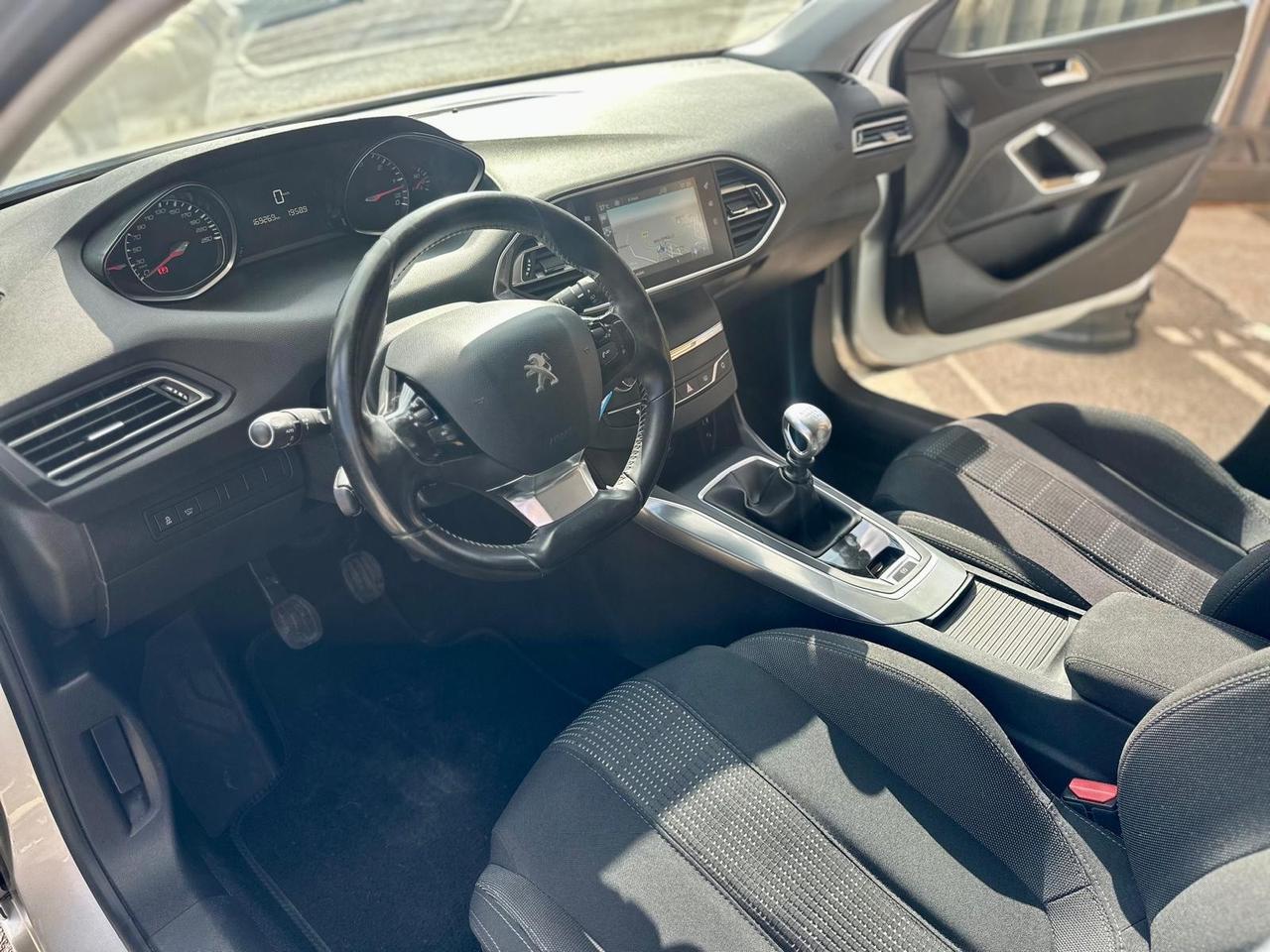 Peugeot 308 BlueHDi 120 S&S Allure