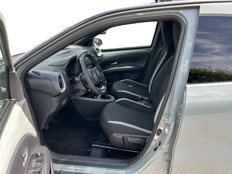 Toyota Aygo X Aygo X 1.0 VVT-i 72 CV 5 porte Lounge