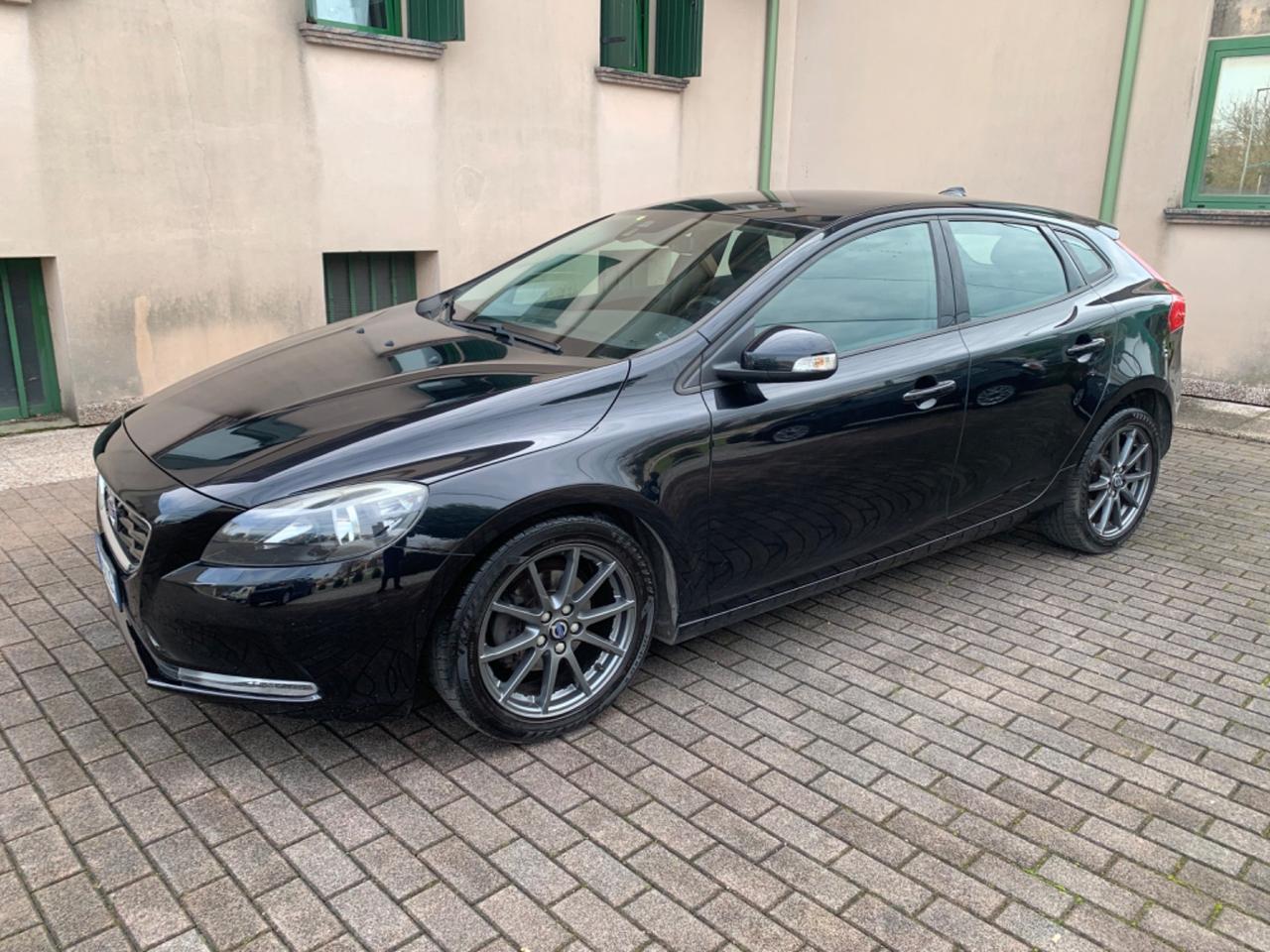 Volvo V40 D2 Business