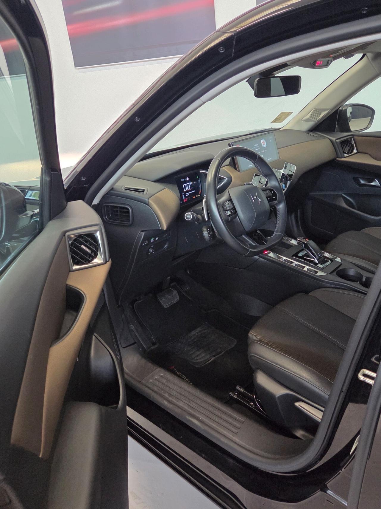 Ds DS3 3 Crossback PureTech 130 aut. Performance Line