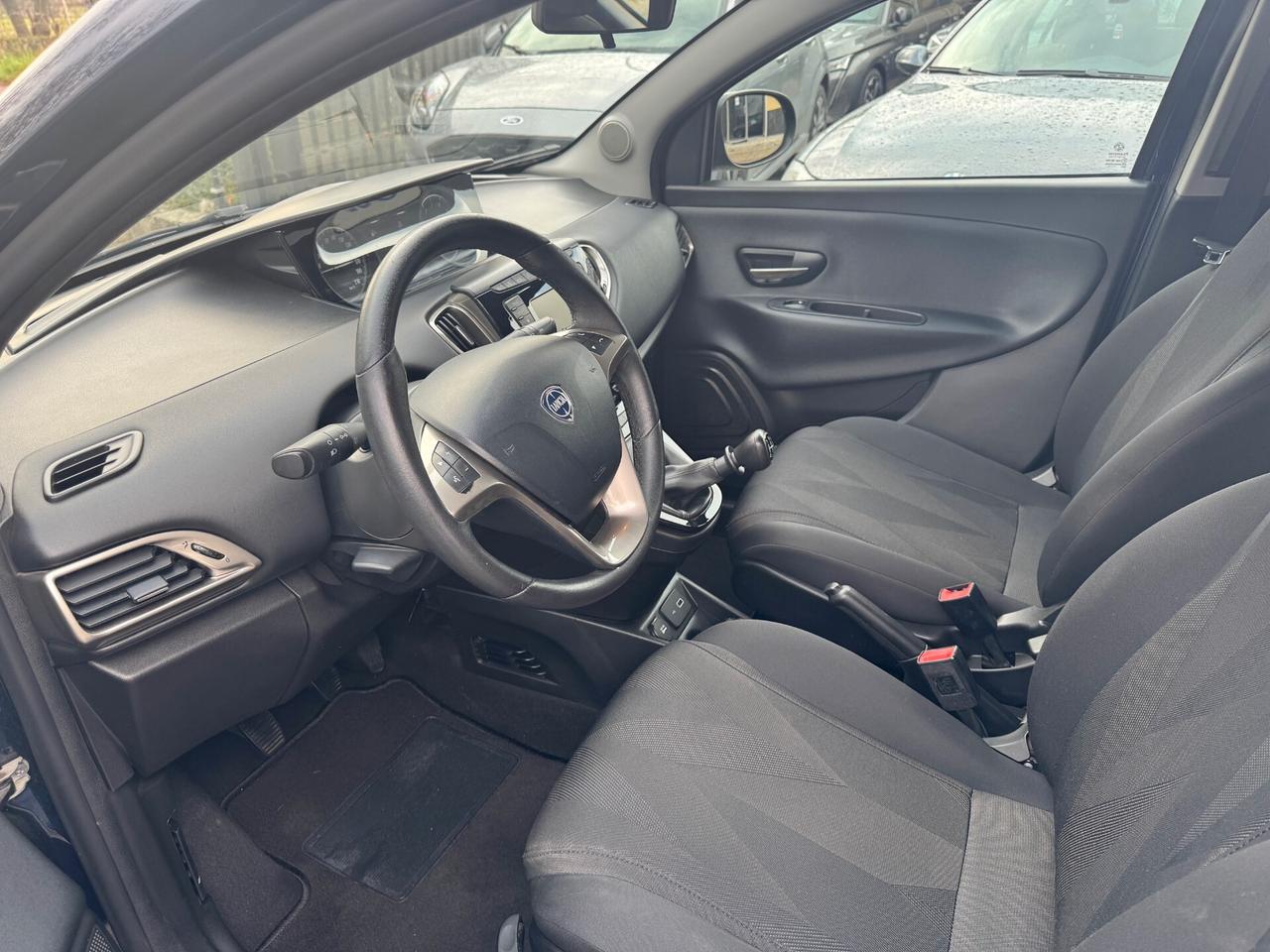 Lancia Ypsilon 1.2 69 CV 5 porte GPL Ecochic Gold