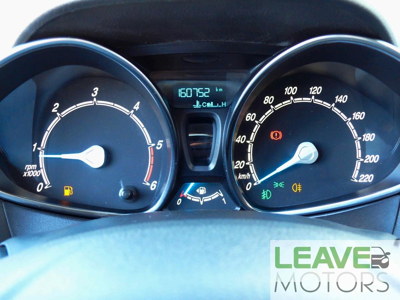 Ford Tourneo Courier 1.6 TDCI 95 CV Plus (M1247)