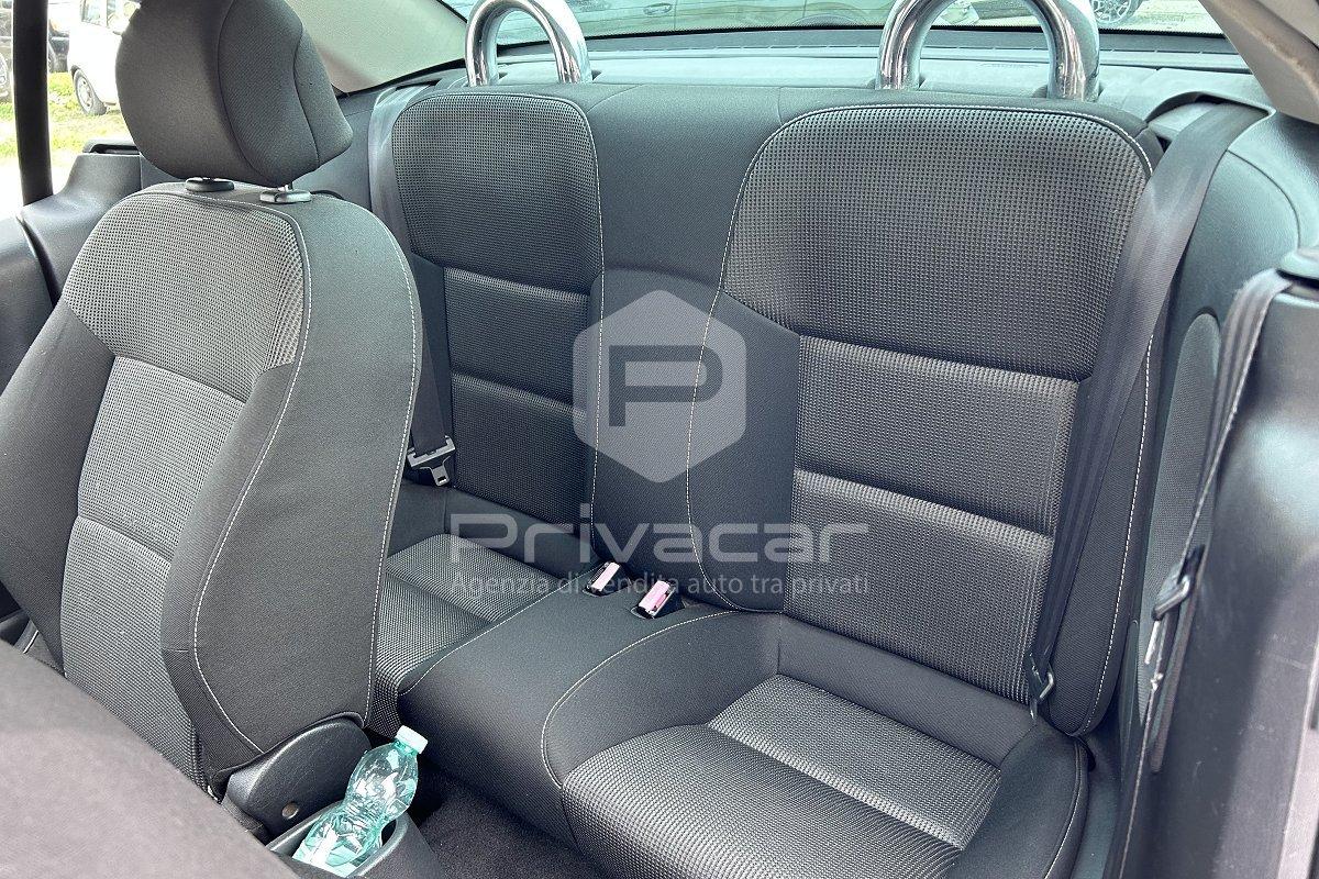 PEUGEOT 207 1.6 HDi 110CV CC Féline