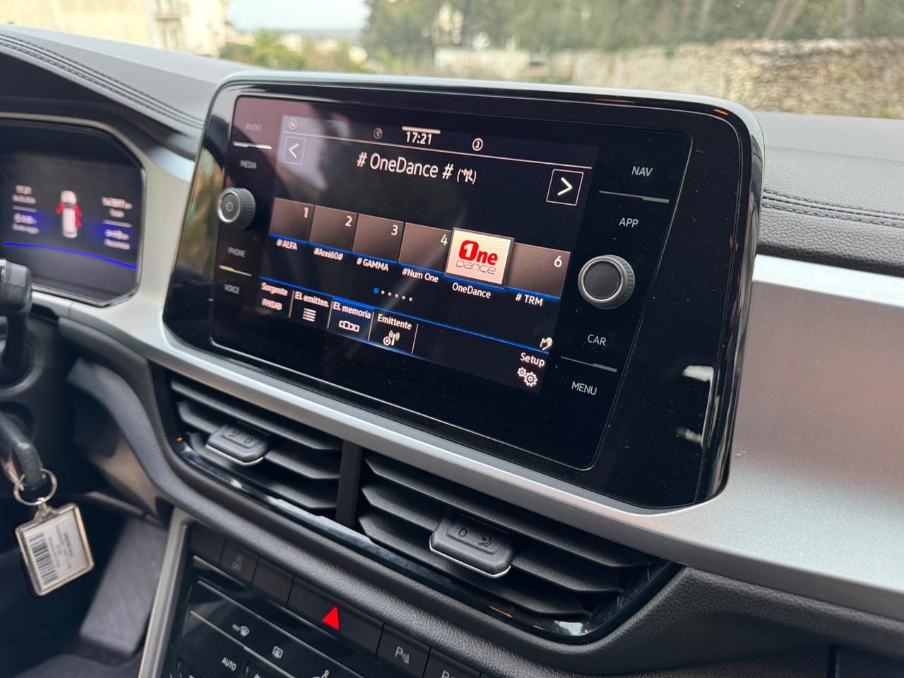 Vw T-Roc 1.0 TSI - FARI LED - CERCHI 17 - 2022