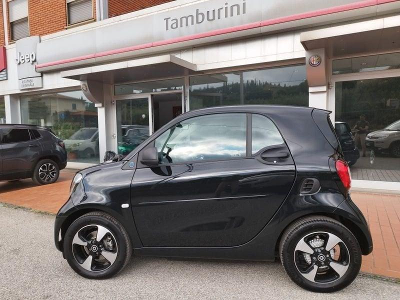 smart fortwo EQ Passion