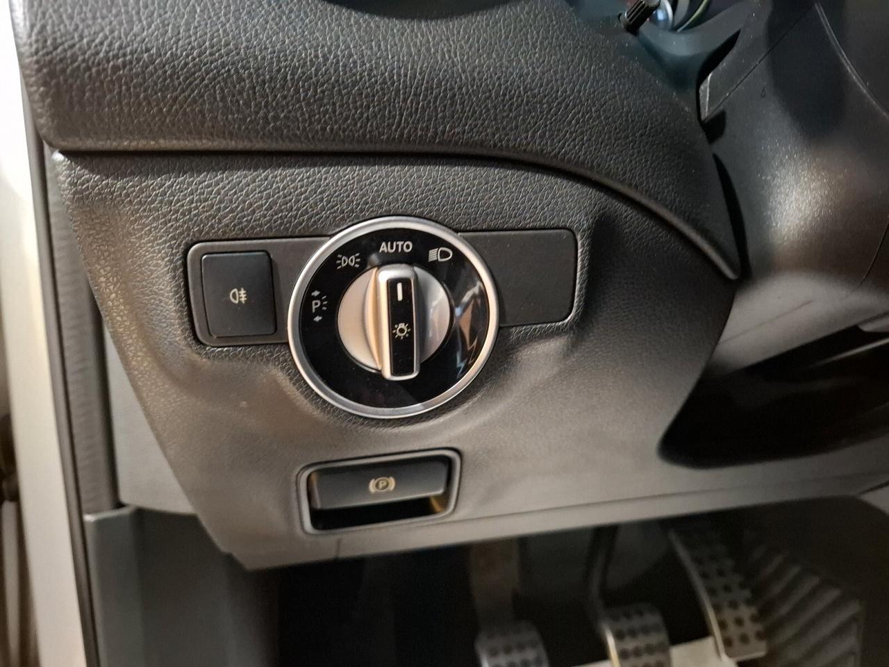 Mercedes-benz GLA 200 GLA 200 d Premium full optional