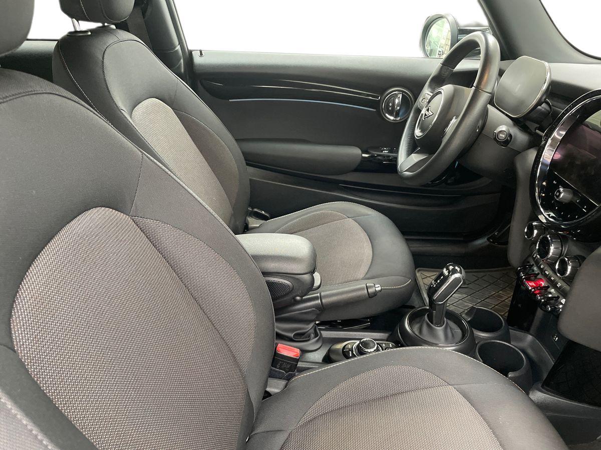 MINI Mini IV F56 2021 3p - Mini 3p 1.5 Cooper Classic Premium Mid Package auto