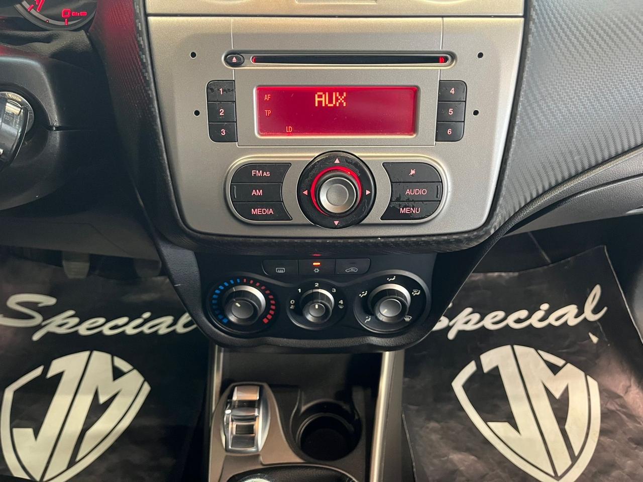 Alfa Romeo MiTo 1.3 JTDm-2 95 CV S&S Distinctive Sport Pak OK NEOPATENTATI