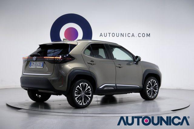 TOYOTA Yaris Cross 1.5 HYBRID E-CVT AWD-I 4x4 LOUNGE TETTO PANORAMA