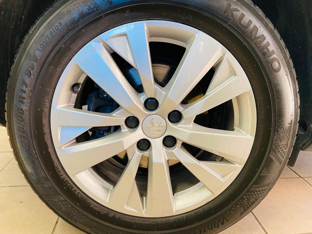 Peugeot 3008 1.5 HDI -X NEOPATENTATI- 2020