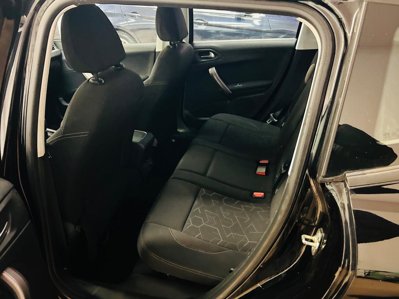 Peugeot 2008 1.4 HDi 68CV Active