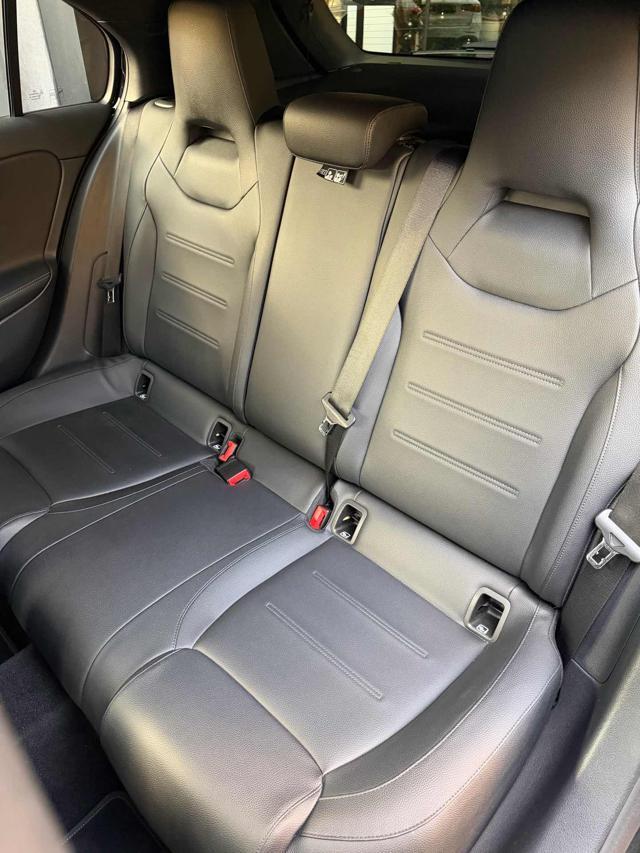 MERCEDES-BENZ A 200 d Auto Sport Night Edition KmCertif.