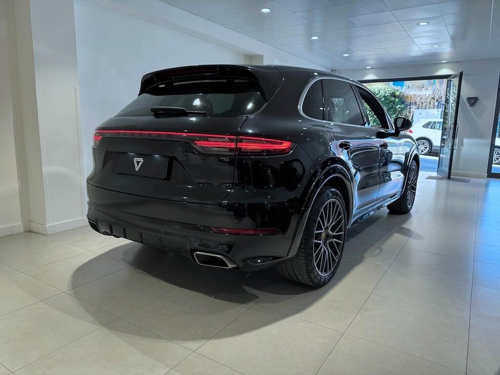 Porsche Cayenne 3.0 V6