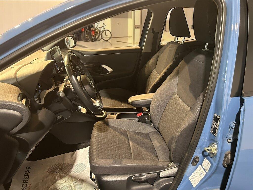 Toyota Yaris 1.5 VVT-iE Hybrid Business E-CVT