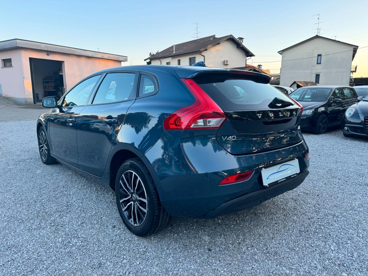 Volvo V40 T2