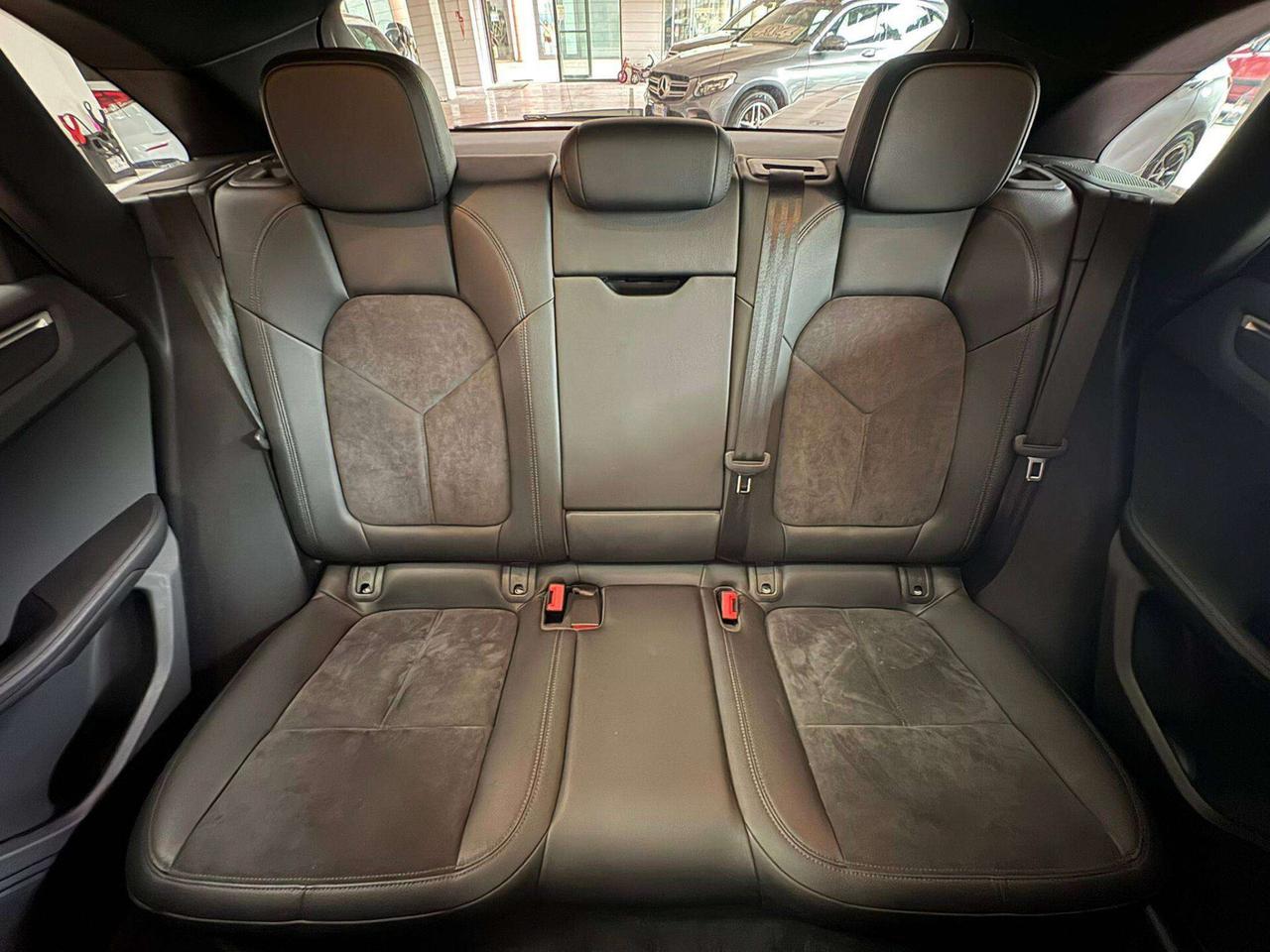 PORSCHE MACAN 4X4CAMBIO AUT. Benz.2000 CV 252 Km 121.000 garanzia 12 mesi