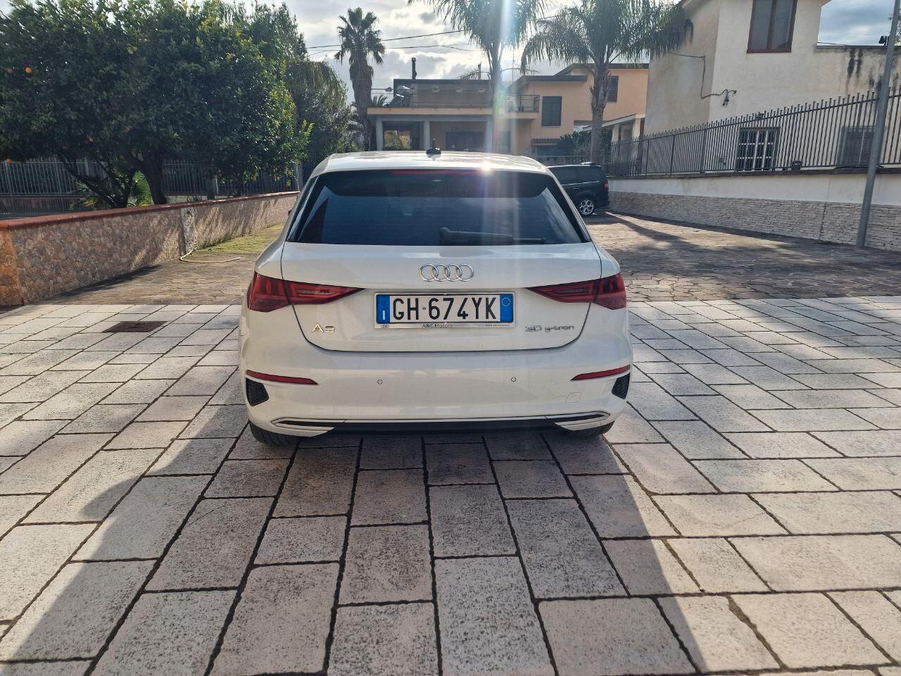 Audi A3 SPB 30 g-tron S tronic Business Advanced