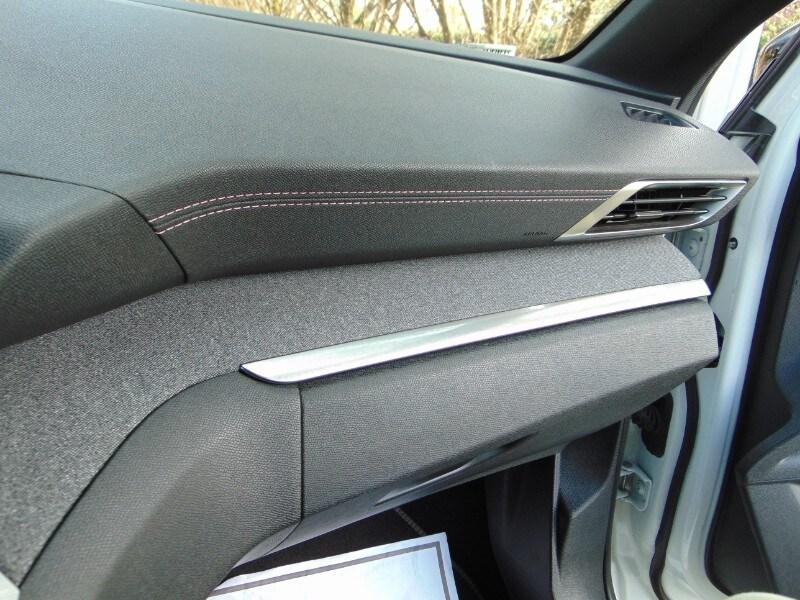 PEUGEOT 3008 2ª serie 3008 PureTech Turbo 130 ...