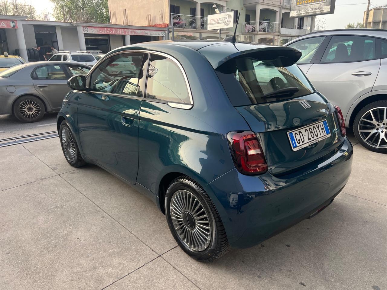 Fiat 500 500e Berlina 42 kWh La Prima OPENING EDITION