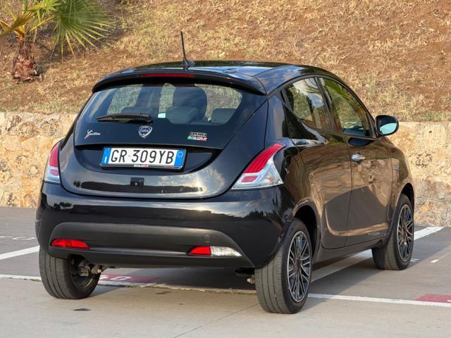 LANCIA Ypsilon GOLD+RETROCAMERA+NAVI CARPLAY+LED