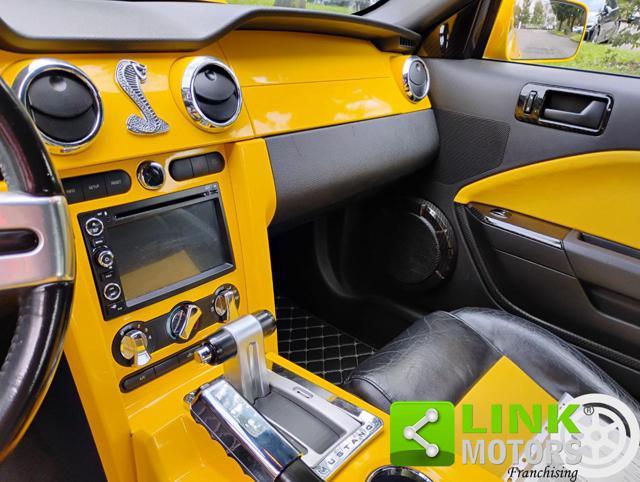 FORD Mustang 4.0 i V6 12V 212cv