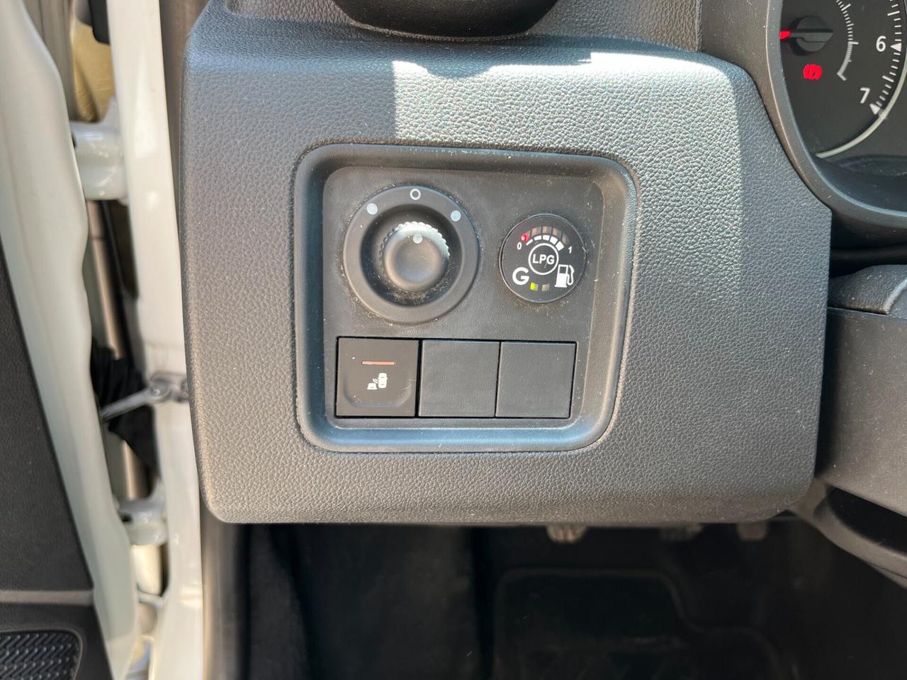 Dacia Duster 1.6 SCe GPL 4x2 Prestige