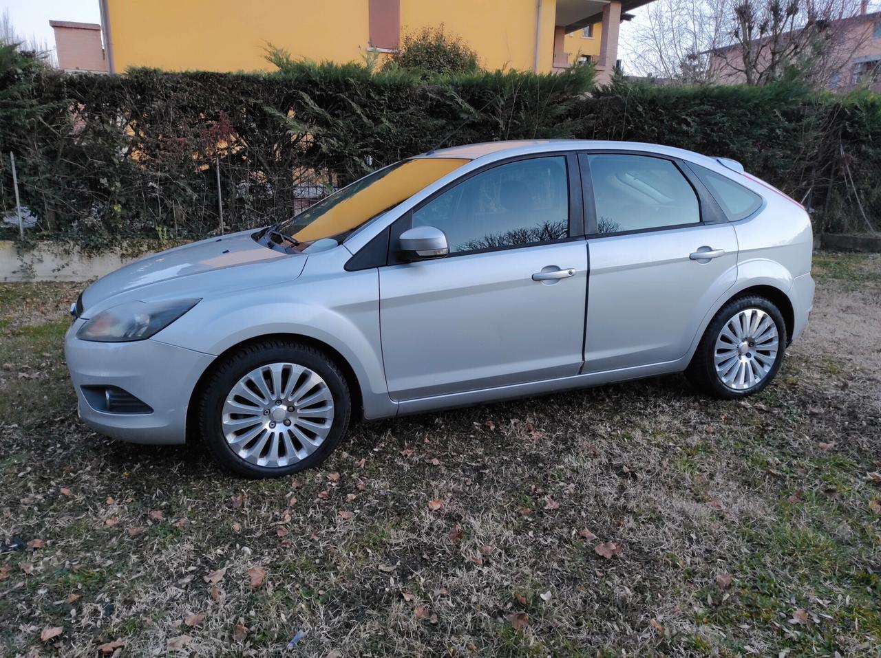 Ford Focus 2.0 Titanium GPL