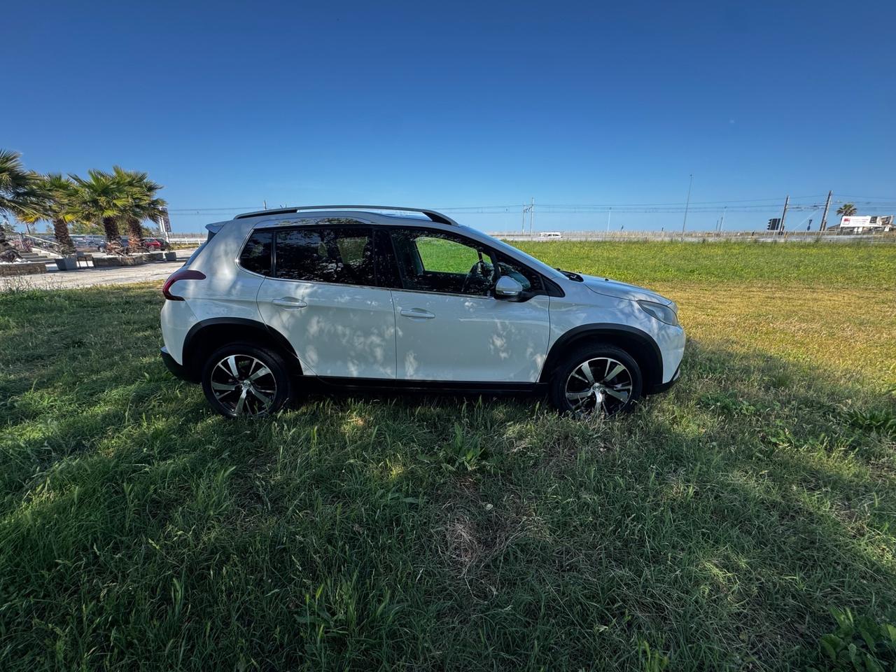 Peugeot 2008 BlueHDi 120 S&S Allure Neo P ok