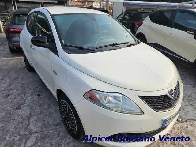 LANCIA Ypsilon 1.2 69 CV 5 porte GPL Ecochic Gold